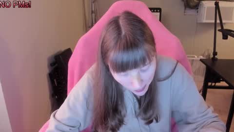 Snapshot of nacmar chatting on 09-28-25, 02:17 Natalie Marlo online show from 09-28-25, 02:17