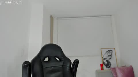 Nadia  INST Nadiaa dc online show from 02-02-25, 04:05