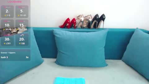 Snapshot of nadiafemdom chatting on 12-10-24, 05:22 NadiaFemDom online show from 12-10-24, 05:22