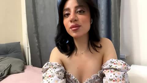 Leya online show from 04-26-26, 01:09