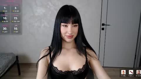 Snapshot of naemiblush chatting on 07-21-26, 02:08 Naemi online show from 07-21-26, 02:08