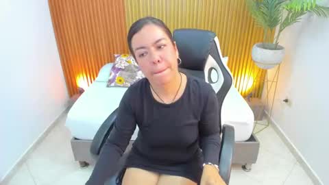 N A H I A online show from 02-26-25, 03:08