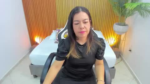 N A H I A online show from 03-04-25, 11:51