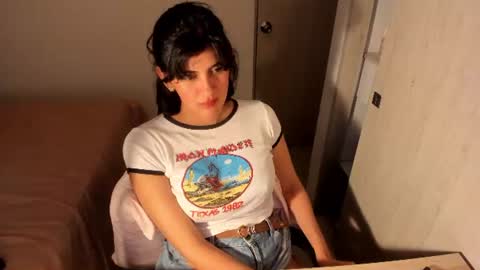 independent model online show from 07-07-26, 07:23
