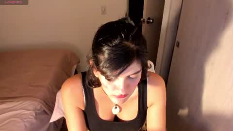 independent model online show from 08-01-26, 04:23
