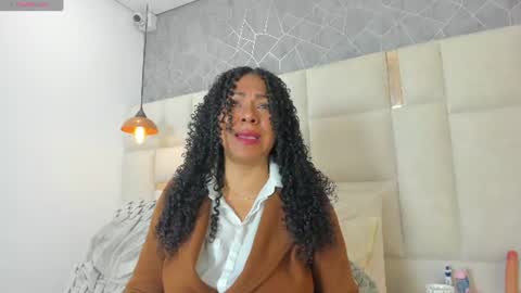 Nahomi Dominique online show from 07-08-26, 12:53