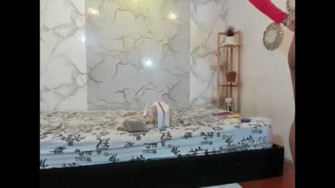 nahomi_hot2002 online show from 06-01-26, 01:13