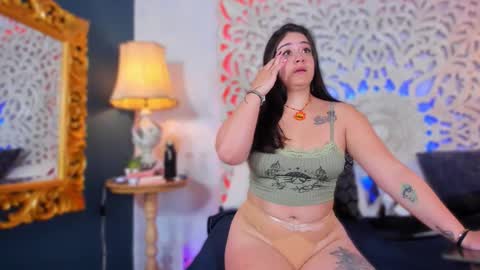 Snapshot of nahomi_sweett chatting on 12-01-25, 11:15 Nahomi online show from 12-01-25, 11:15