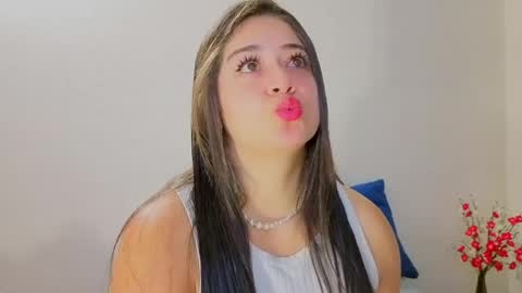 Snapshot of nahomi_sweett chatting on 04-23-26, 10:47 Nahomi online show from 04-23-26, 10:47