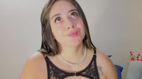 Snapshot of nahomi_sweett chatting on 04-24-26, 10:39 Nahomi online show from 04-24-26, 10:39