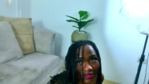 Nahomi online show from 06-07-26, 01:15