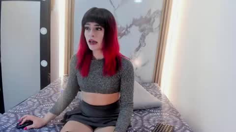 nahomy online show from 06-01-26, 07:04