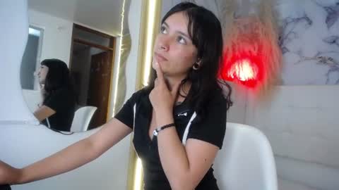 Snapshot of nahomy_paris chatting on 07-24-26, 12:58 nahomy_paris online show from 07-24-26, 12:58