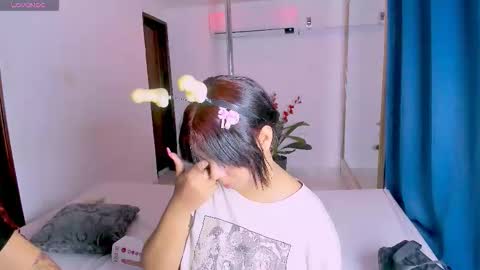 Snapshot of nahomy_ryans chatting on 09-15-25, 07:19 Nahomy online show from 09-15-25, 07:19