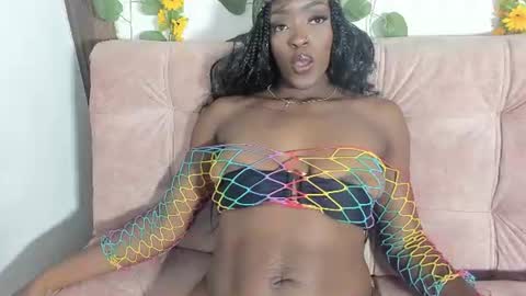Nahomy  online show from 07-30-26, 09:14