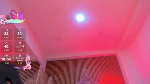 nahomyrusell online show from 06-22-26, 01:07