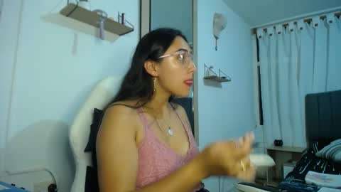 Snapshot of naia_stant chatting on 01-22-25, 02:04 Naia online show from 01-22-25, 02:04