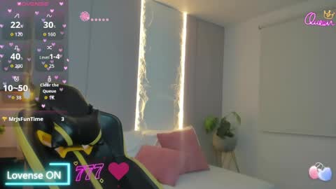N A I A R A online show from 05-29-26, 08:12