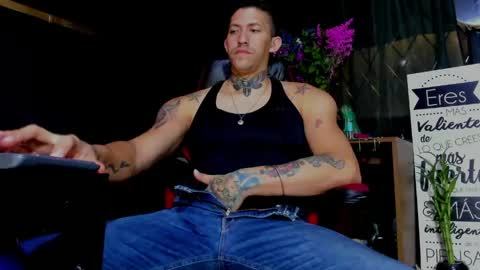 naider_1 online show from 05-09-26, 06:07