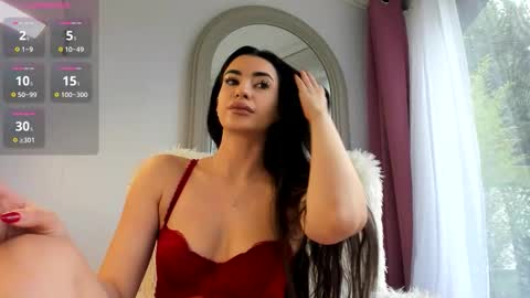 Snapshot of naila18 chatting on 10-24-25, 07:38 Naila online show from 10-24-25, 07:38