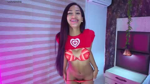 Lia online show from 01-29-25, 01:17