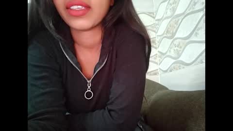 Snapshot of naina00123 chatting on 01-19-26, 11:47 Naina online show from 01-19-26, 11:47