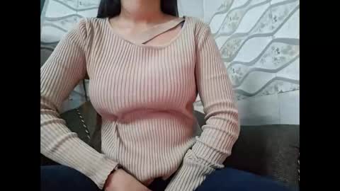 Snapshot of naina00123 chatting on 02-07-26, 08:18 Naina online show from 02-07-26, 08:18