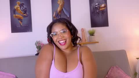 nairagold_ online show from 04-23-26, 12:56