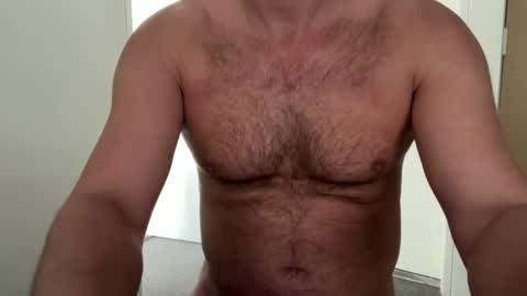 naked_dude25 online show from 12-04-25, 09:12