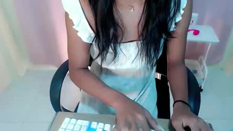 Snapshot of naked_fuck chatting on 12-23-25, 12:19 naked_fuck online show from 12-23-25, 12:19