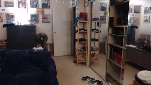 Snapshot of nakedmonkey chatting on 12-25-24, 02:25 nakedmonkey online show from 12-25-24, 02:25