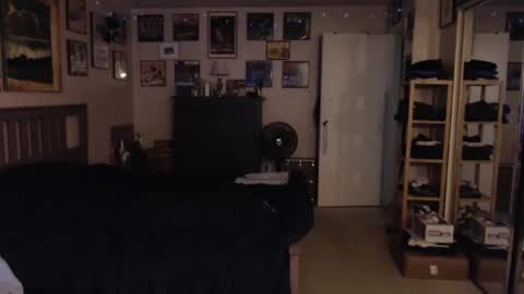 Snapshot of nakedmonkey chatting on 12-29-24, 01:13 nakedmonkey online show from 12-29-24, 01:13