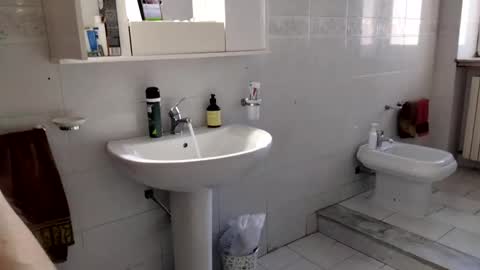 Snapshot of nakednudist72 chatting on 01-25-25, 09:57 Naked Naturist online show from 01-25-25, 09:57