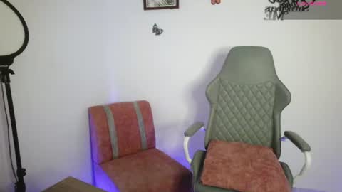 N A L A  NEW instagram nala jordan08 online show from 07-19-26, 03:38