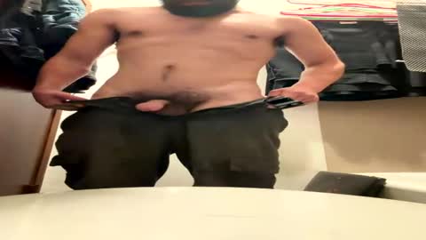 Snapshot of naluboi2lit chatting on 05-19-26, 09:10 naluboi2lit online show from 05-19-26, 09:10