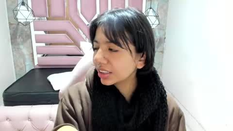 nami_usagi online show from 01-17-25, 11:06
