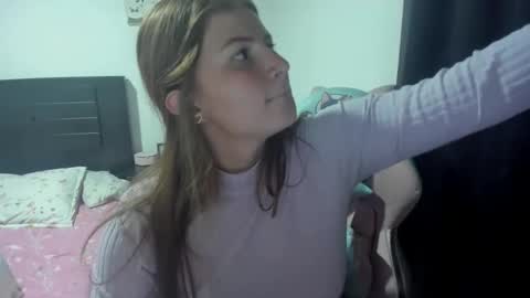 Snapshot of namibecker chatting on 10-07-25, 12:52 Nami online show from 10-07-25, 12:52