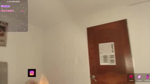 Snapshot of namithompson chatting on 03-21-26, 03:44 NamiThompson online show from 03-21-26, 03:44