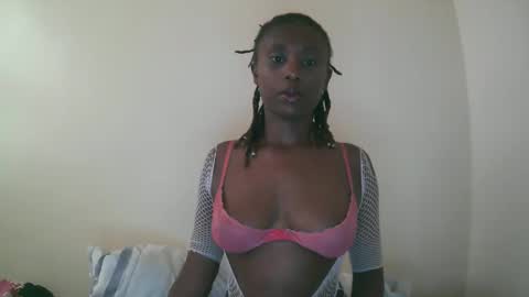 nana2095 online show from 06-11-26, 06:00