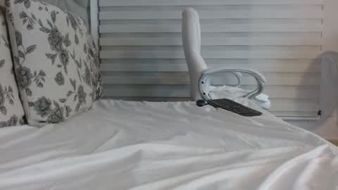 Snapshot of nana_levy chatting on 02-23-25, 09:44 Nana levy online show from 02-23-25, 09:44