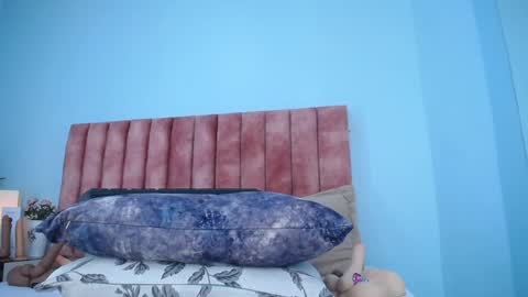 Snapshot of nana_levy chatting on 05-16-26, 10:36 Nana levy online show from 05-16-26, 10:36