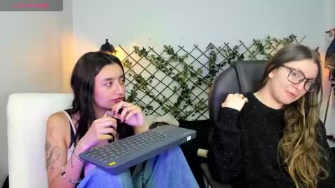 Snapshot of nana_rousse chatting on 03-15-26, 01:44 Rousse online show from 03-15-26, 01:44