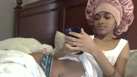 nanaonn online show from 02-02-26, 03:22