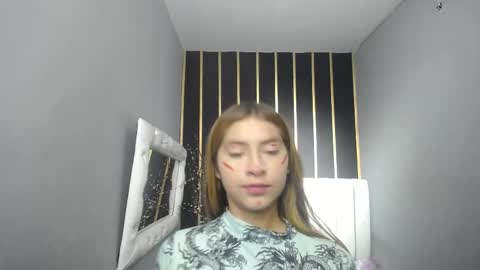Snapshot of nancy_blonde chatting on 06-06-26, 12:32 nancy blonde online show from 06-06-26, 12:32
