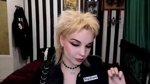 Snapshot of nancyaddams chatting on 10-24-25, 11:34 Nancy online show from 10-24-25, 11:34