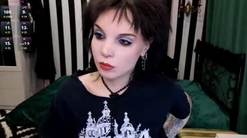 Snapshot of nancyaddams chatting on 11-21-25, 03:38 Nancy online show from 11-21-25, 03:38