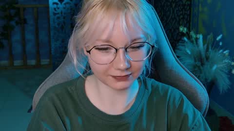 Snapshot of nancymartinez chatting on 12-17-24, 11:17 nancymartinez online show from 12-17-24, 11:17