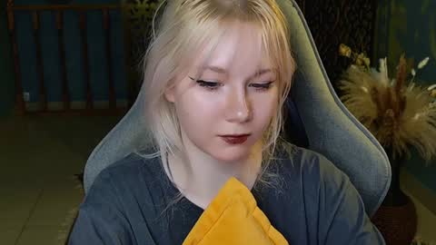 Snapshot of nancymartinez chatting on 12-21-24, 04:14 nancymartinez online show from 12-21-24, 04:14