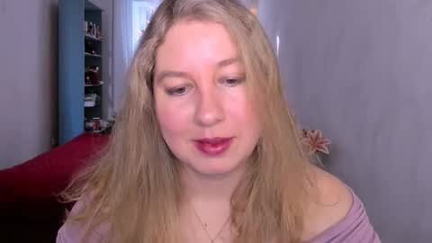 Nancy online show from 02-11-26, 06:18