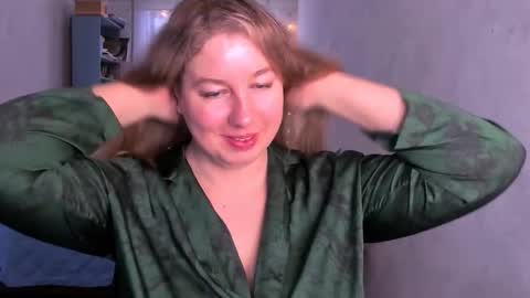 Nancy online show from 02-23-26, 06:33